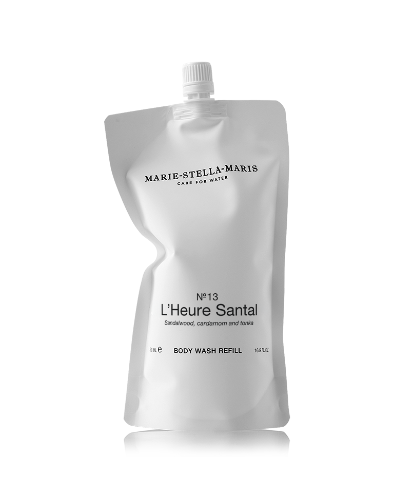Marie-Stella-Maris Body Wash Refill in No.13 L’Heure Santal, presented in a white refill pouch with a screw cap. The signature fragrance features notes of sandalwood, cardamom and tonka, photographed against a clean white background.