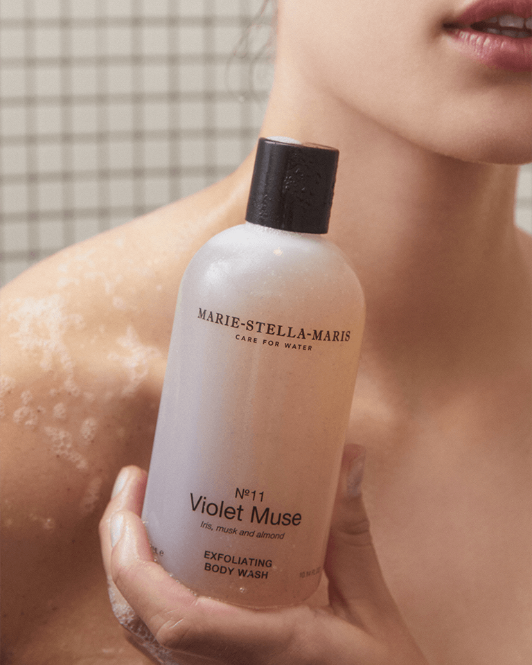 Exfoliating Body Wash Violet Muse 300 ml