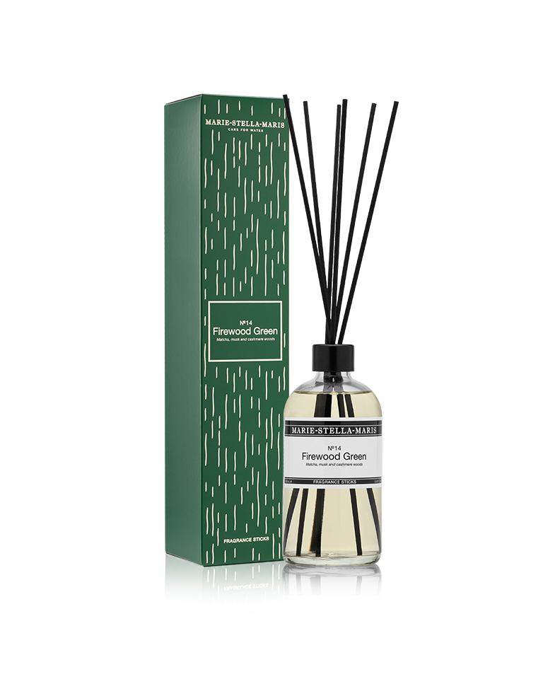 Marie-Stella-Maris No. 14 Firewood Green 250 ml fragrance diffuser with black reeds, displayed beside its festive dark green and gold gift box.