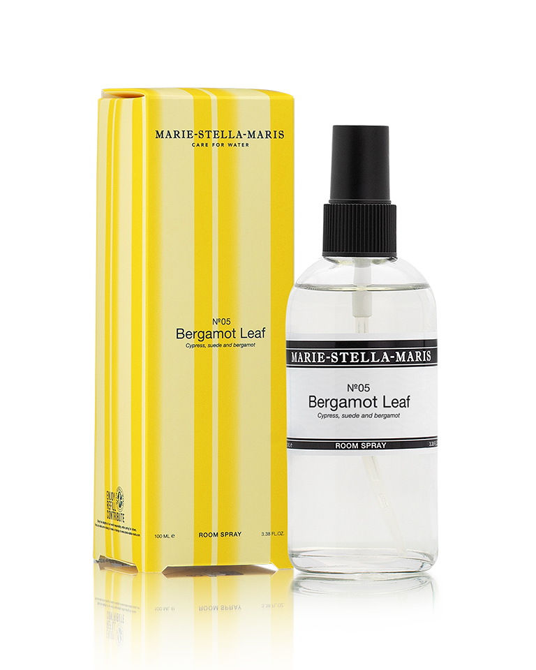 Marie-Stella-Maris No.05 Bergamot Leaf limited edition summer scent room spray 100 ml with matching yellow-striped packaging, shown as a clean product packshot highlighting fragrance notes of cypress, suede, and bergamot.